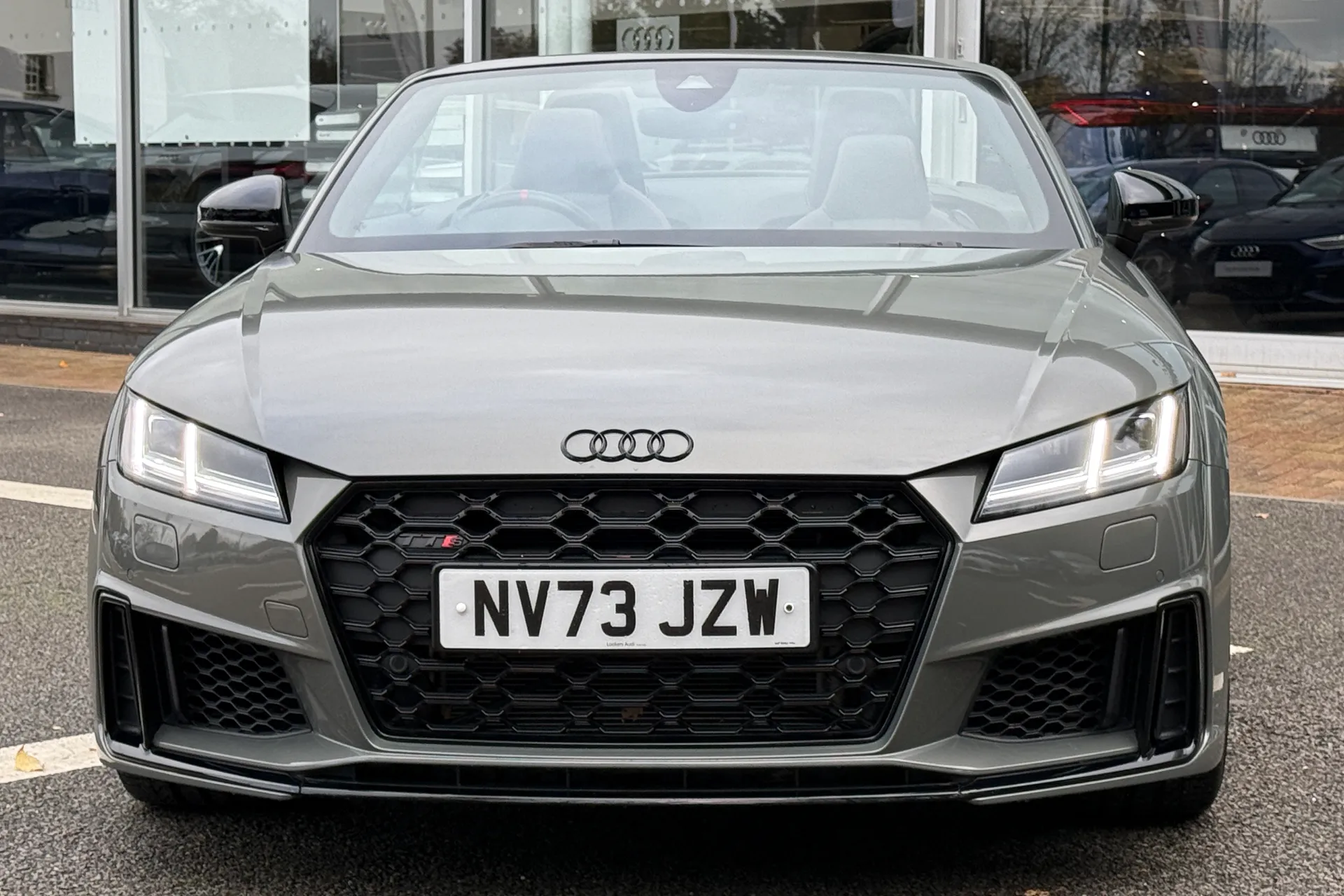 Audi TT thumbnail image number 16