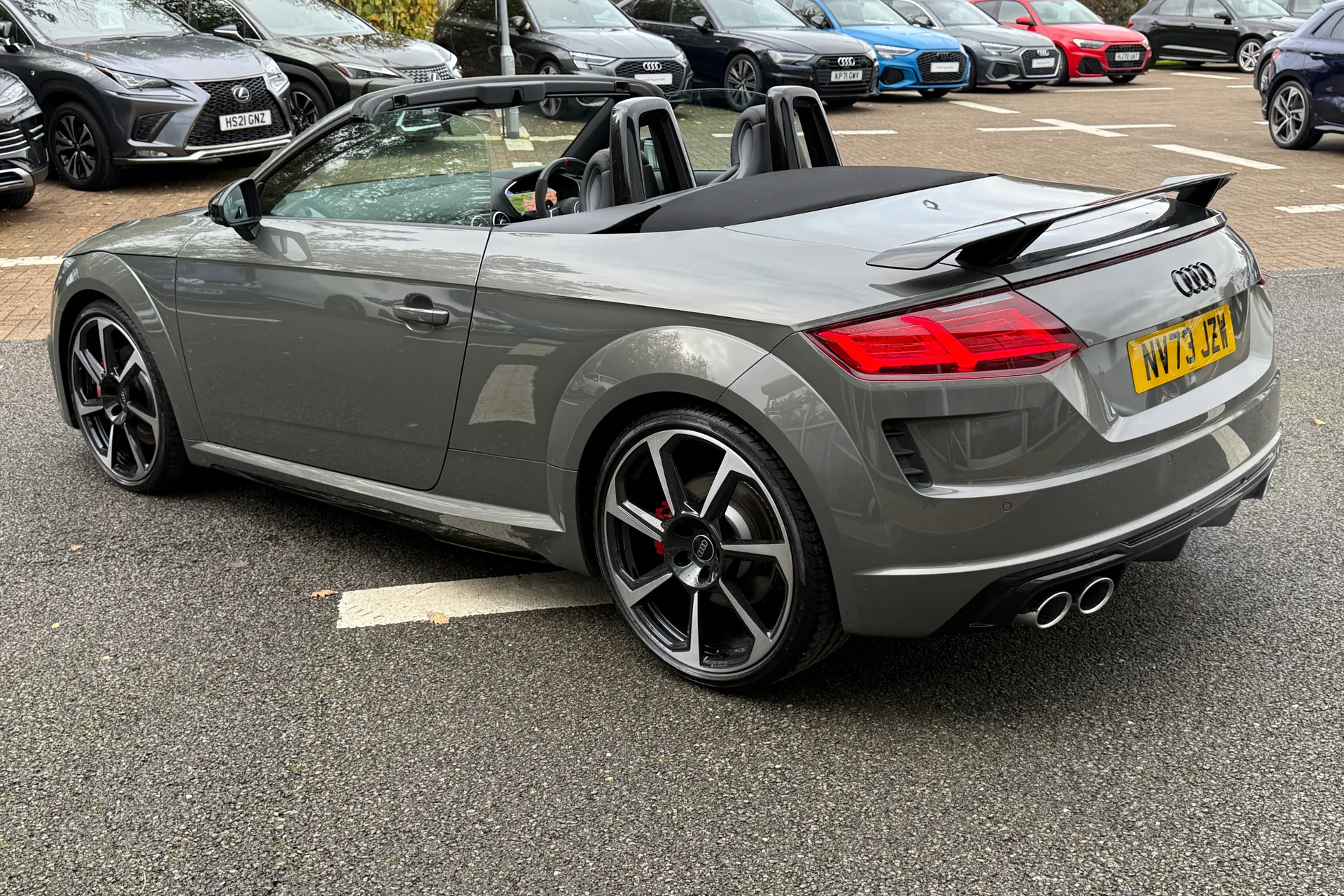 Audi TT thumbnail image number 10