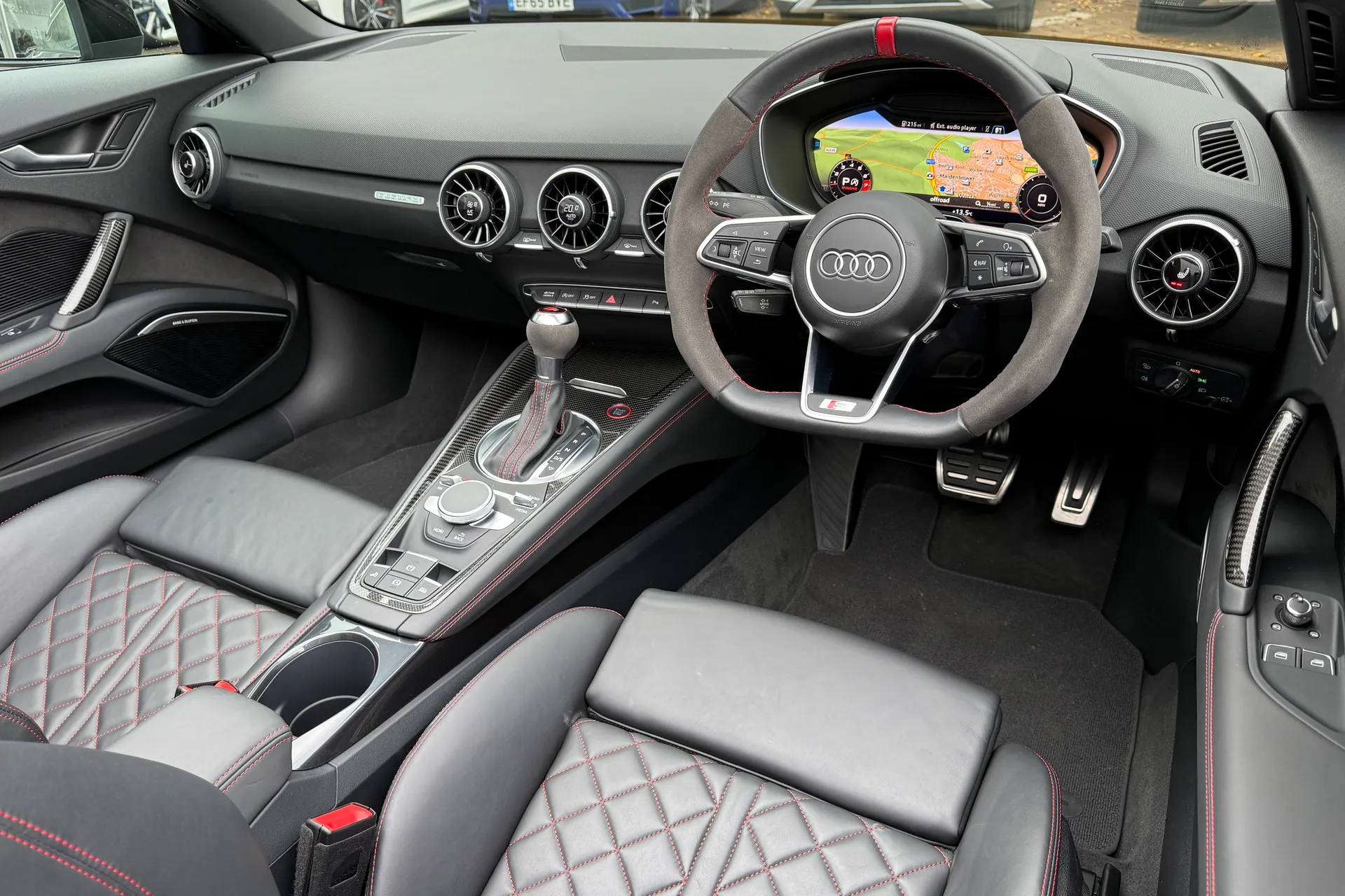 Audi TT thumbnail image number 13