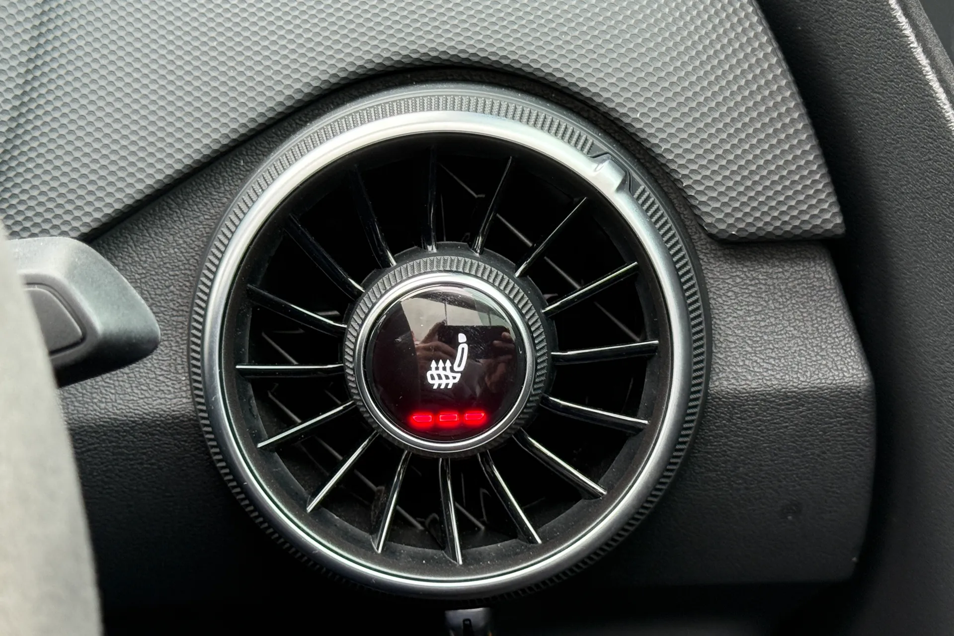 Audi TT thumbnail image number 50