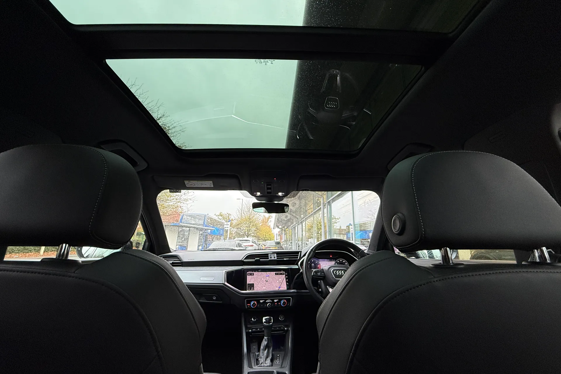 Audi Q3 thumbnail image number 42