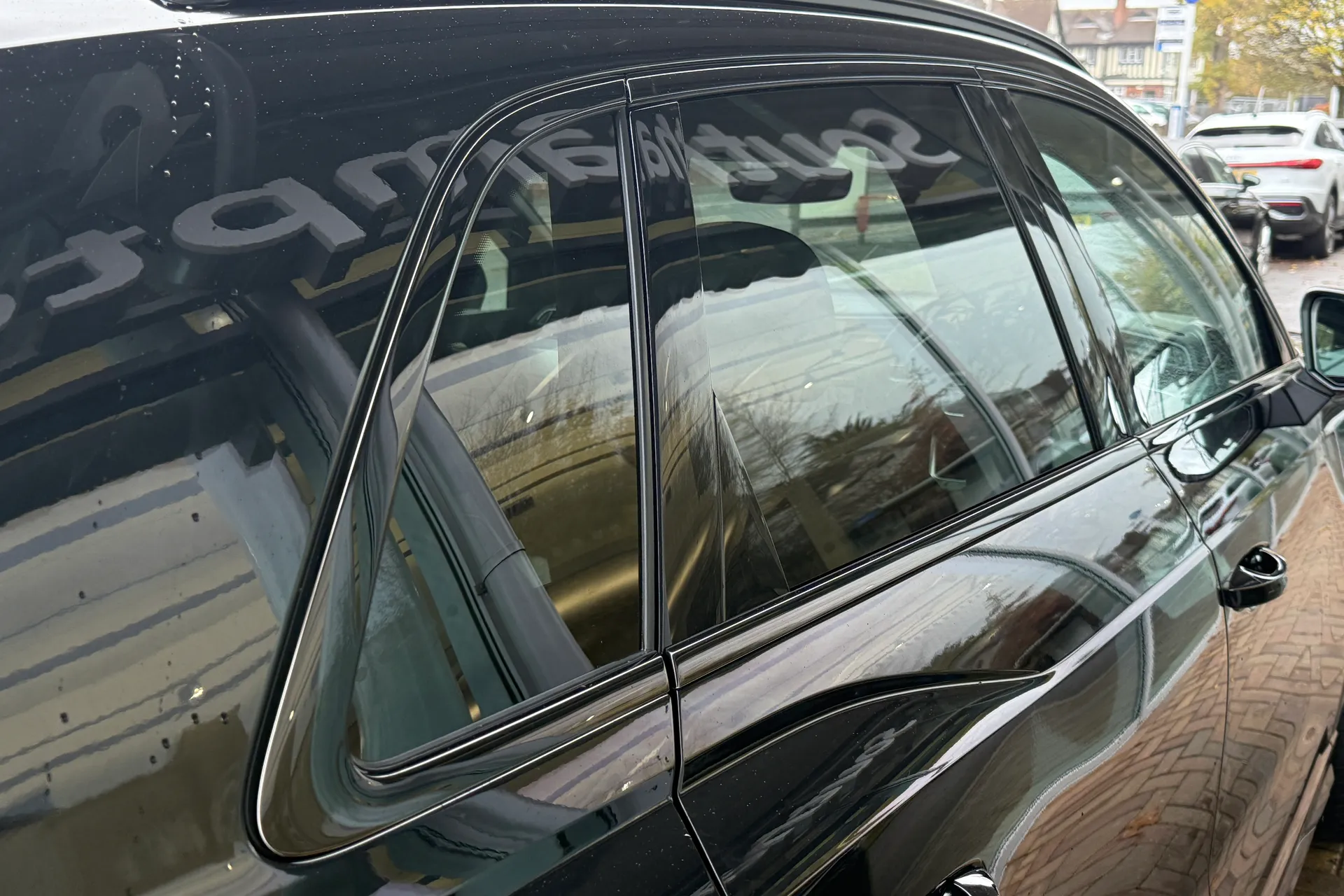 Audi Q3 thumbnail image number 48