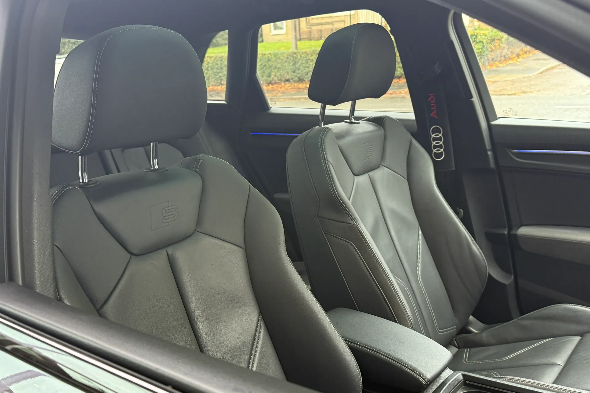 Audi Q3 thumbnail image number 41