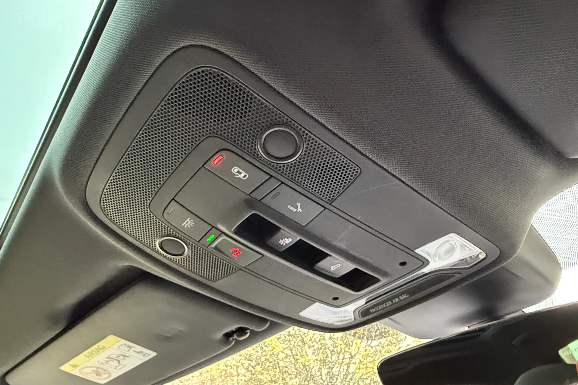 Audi Q3 thumbnail image number 35