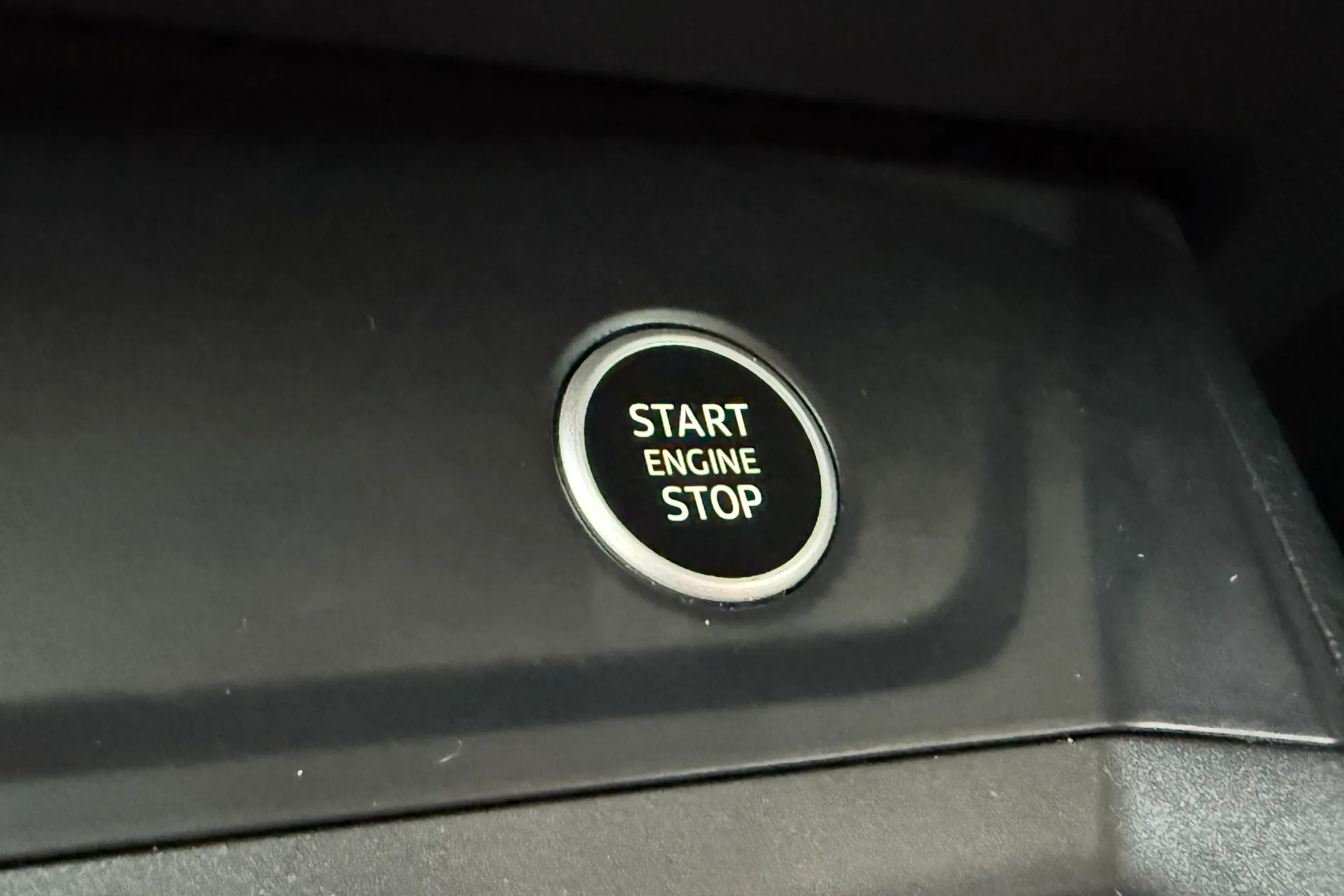 Audi Q3 thumbnail image number 24