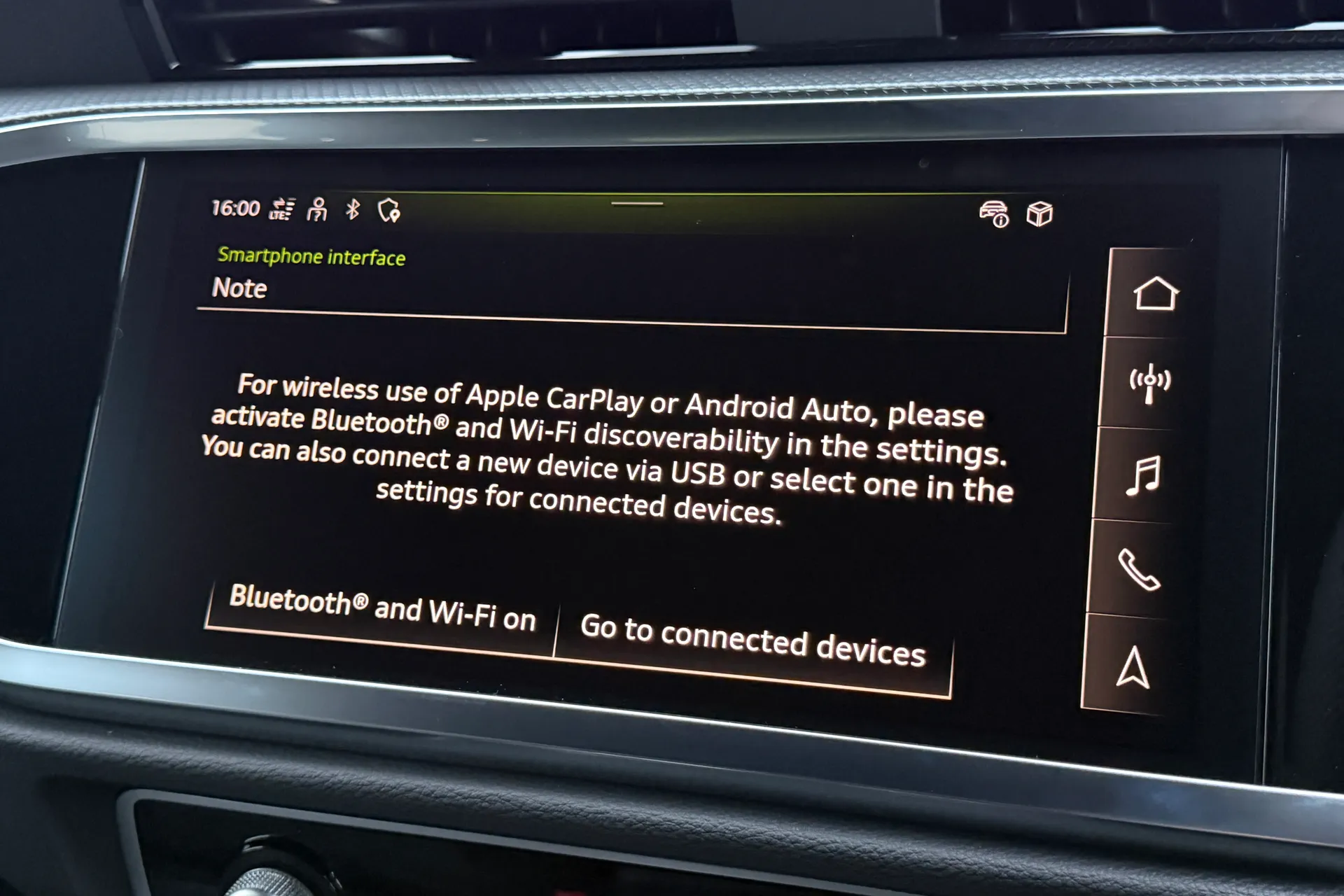 Audi Q3 thumbnail image number 11