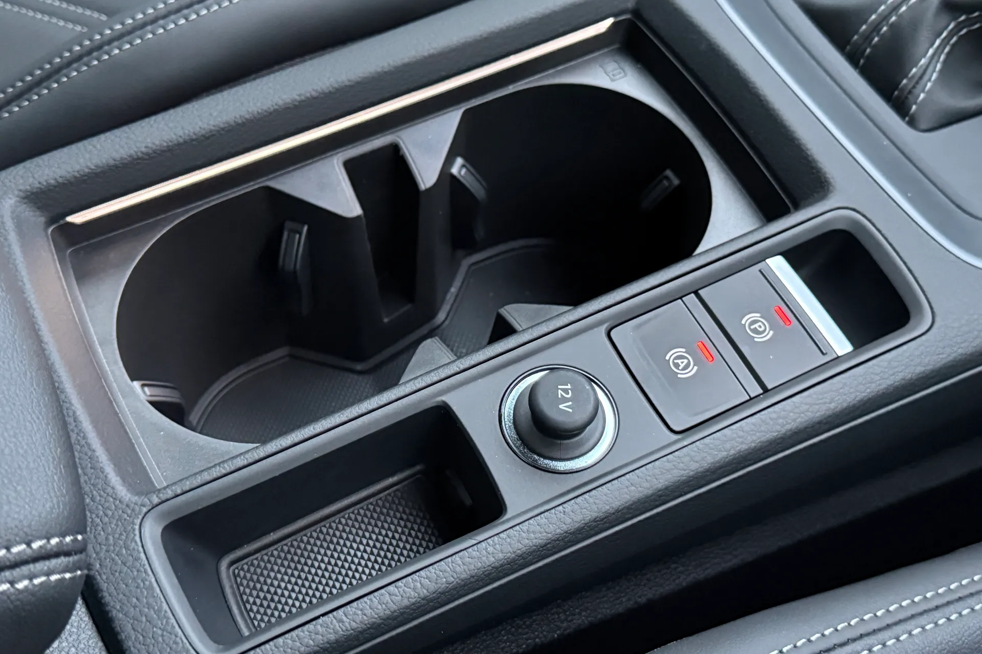 Audi Q3 thumbnail image number 43