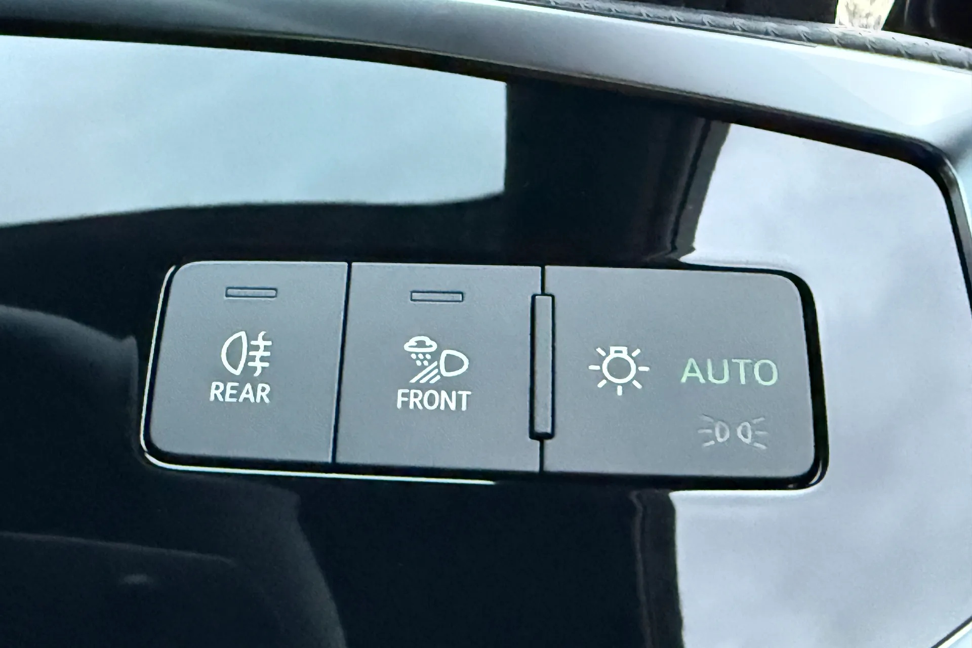 Audi Q3 thumbnail image number 23