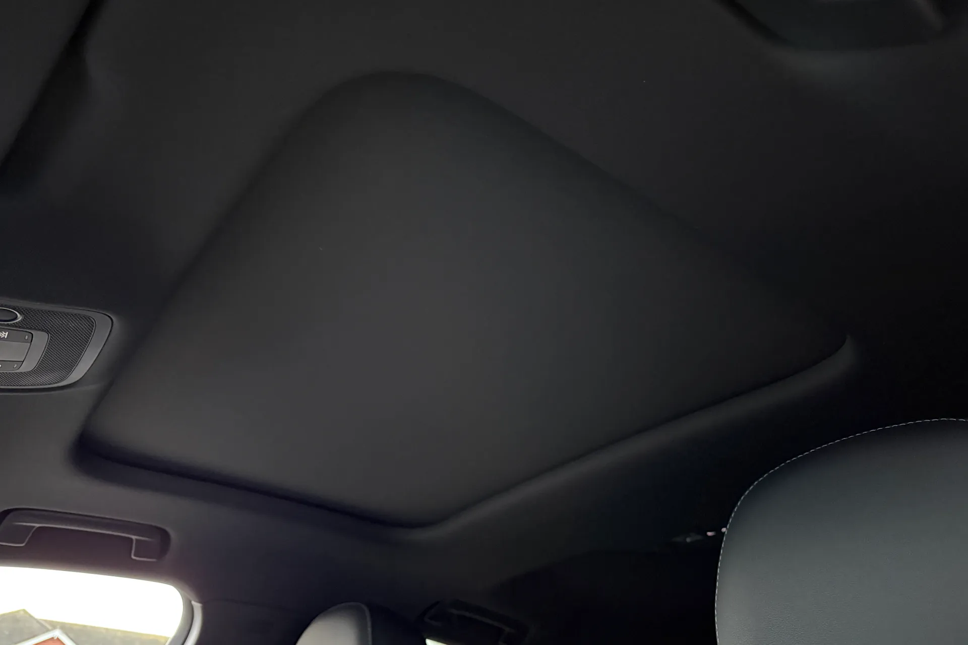 Audi Q3 thumbnail image number 32