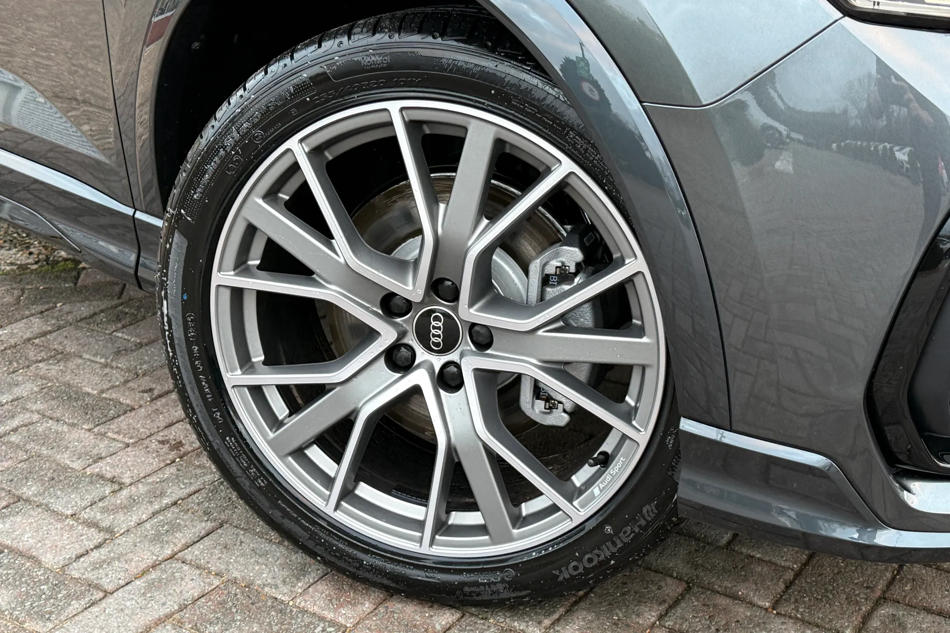 Audi Q3 thumbnail image number 7