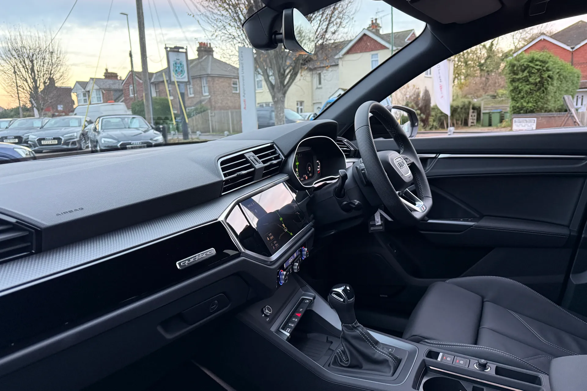 Audi Q3 thumbnail image number 29