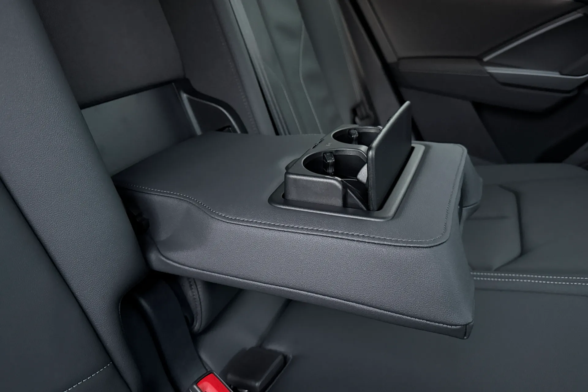 Audi Q3 thumbnail image number 49