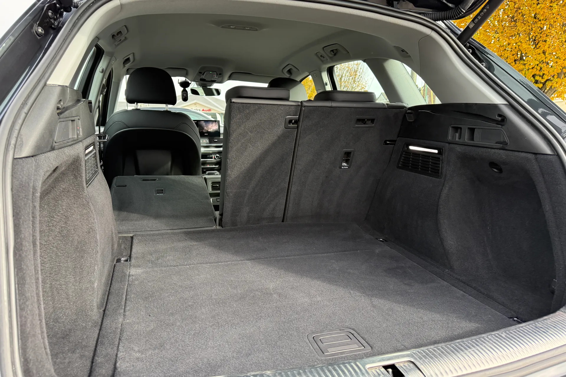 Audi Q5 thumbnail image number 33