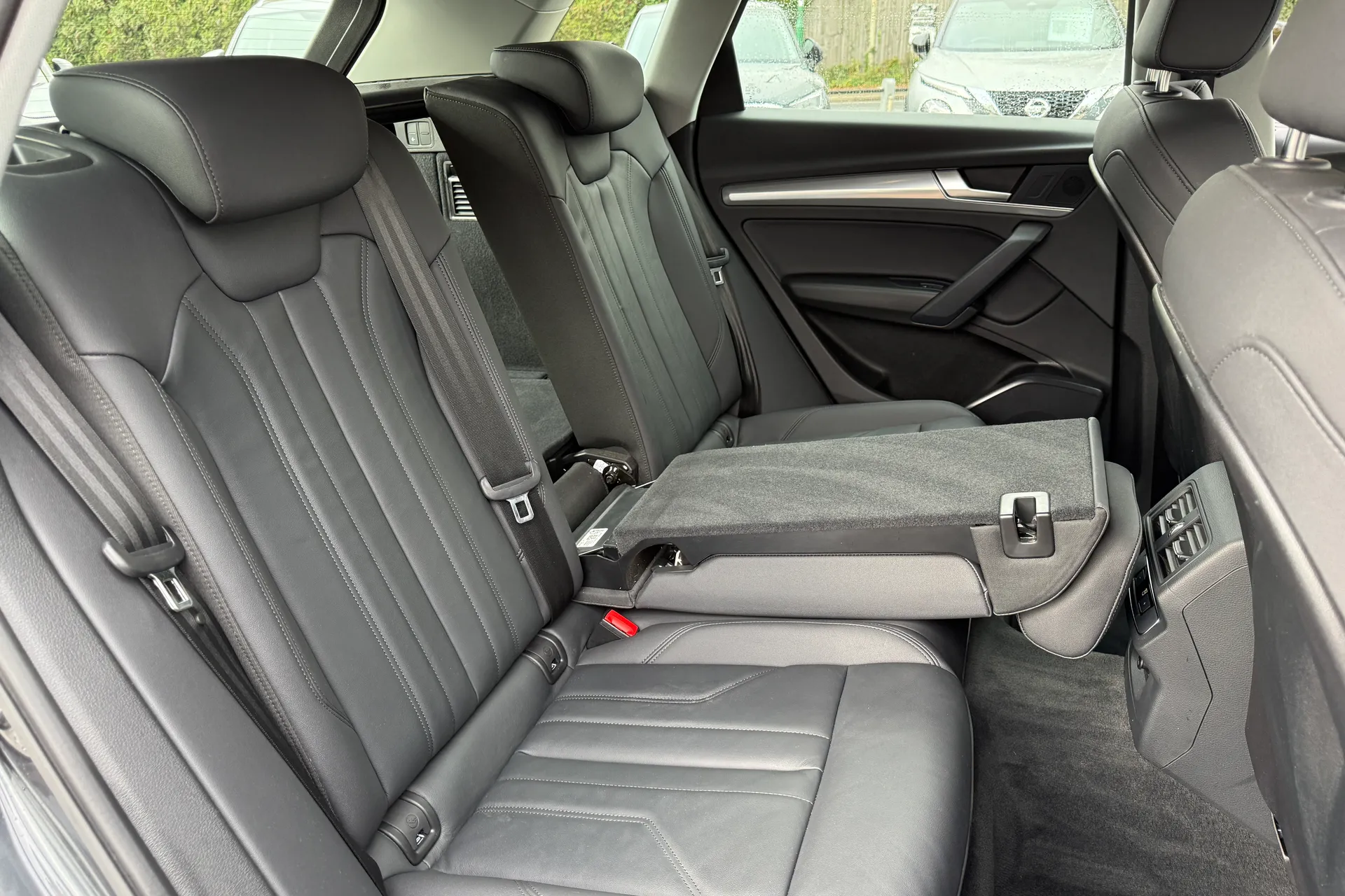 Audi Q5 thumbnail image number 44