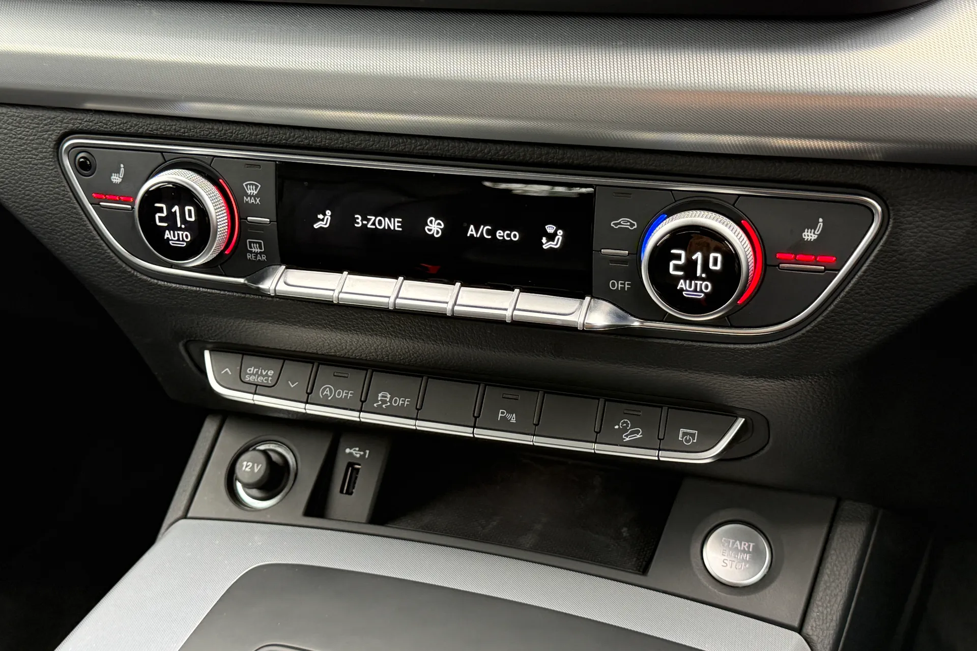 Audi Q5 thumbnail image number 15