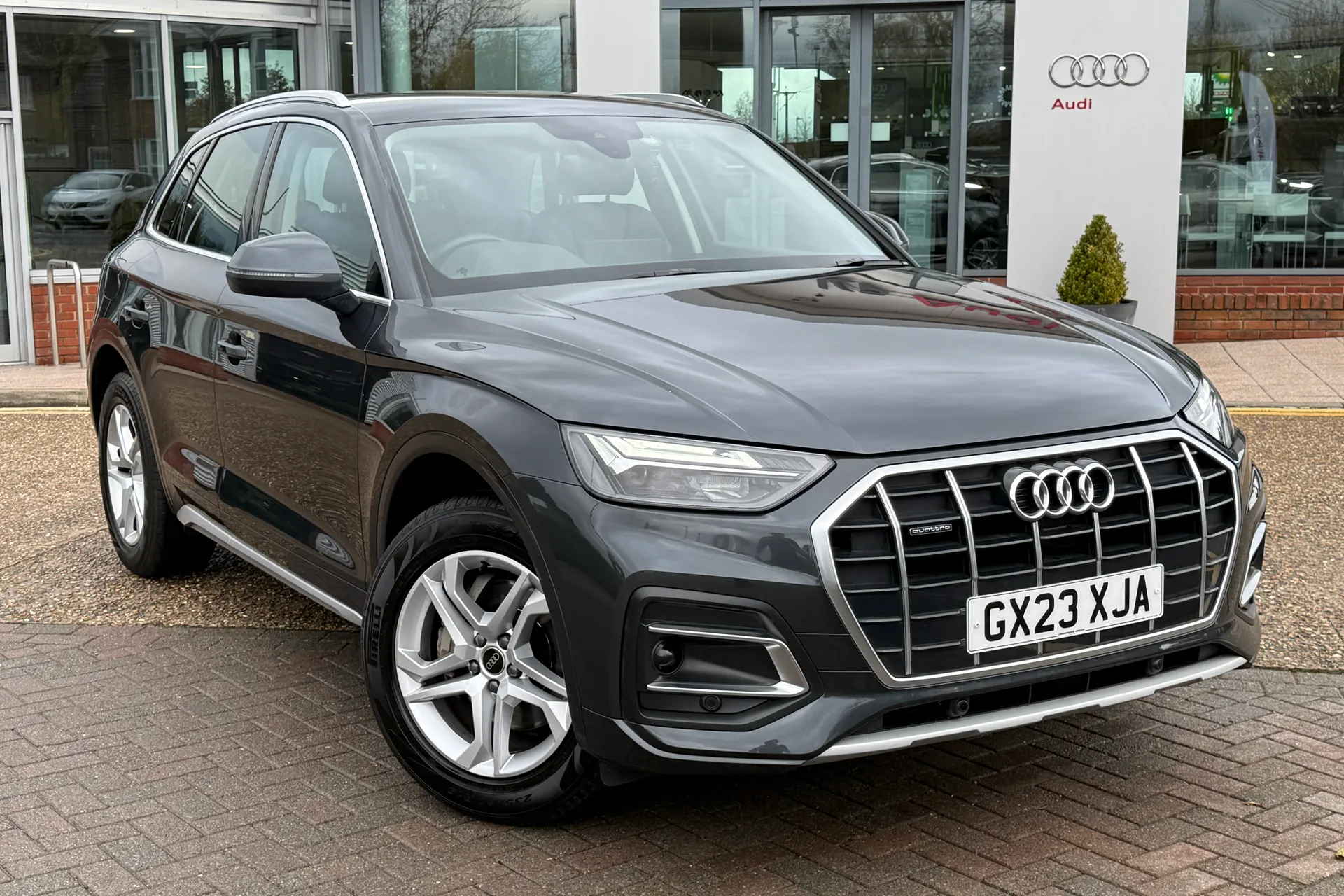 Audi Q5 thumbnail image number 22