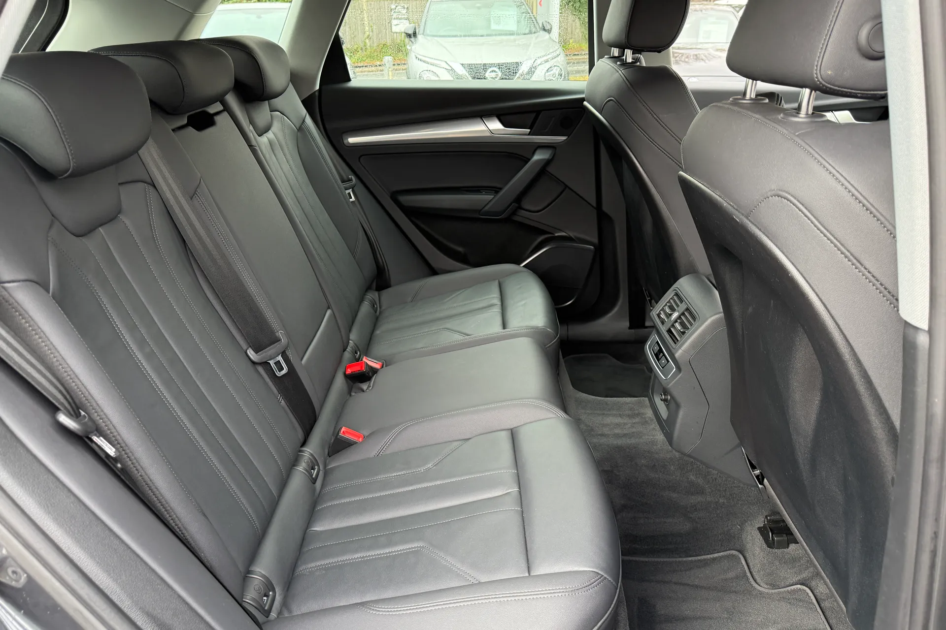 Audi Q5 thumbnail image number 42