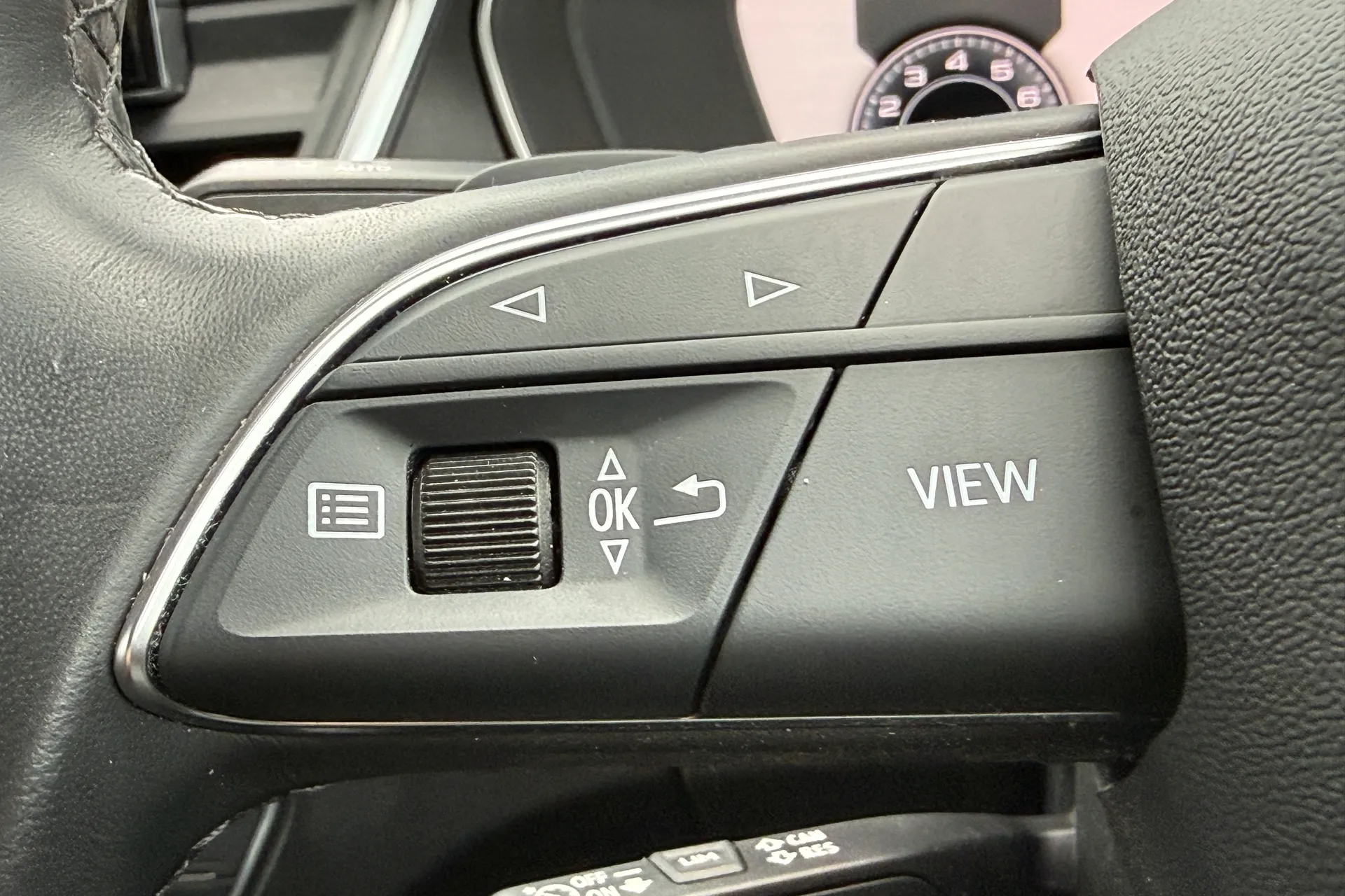 Audi Q5 thumbnail image number 19