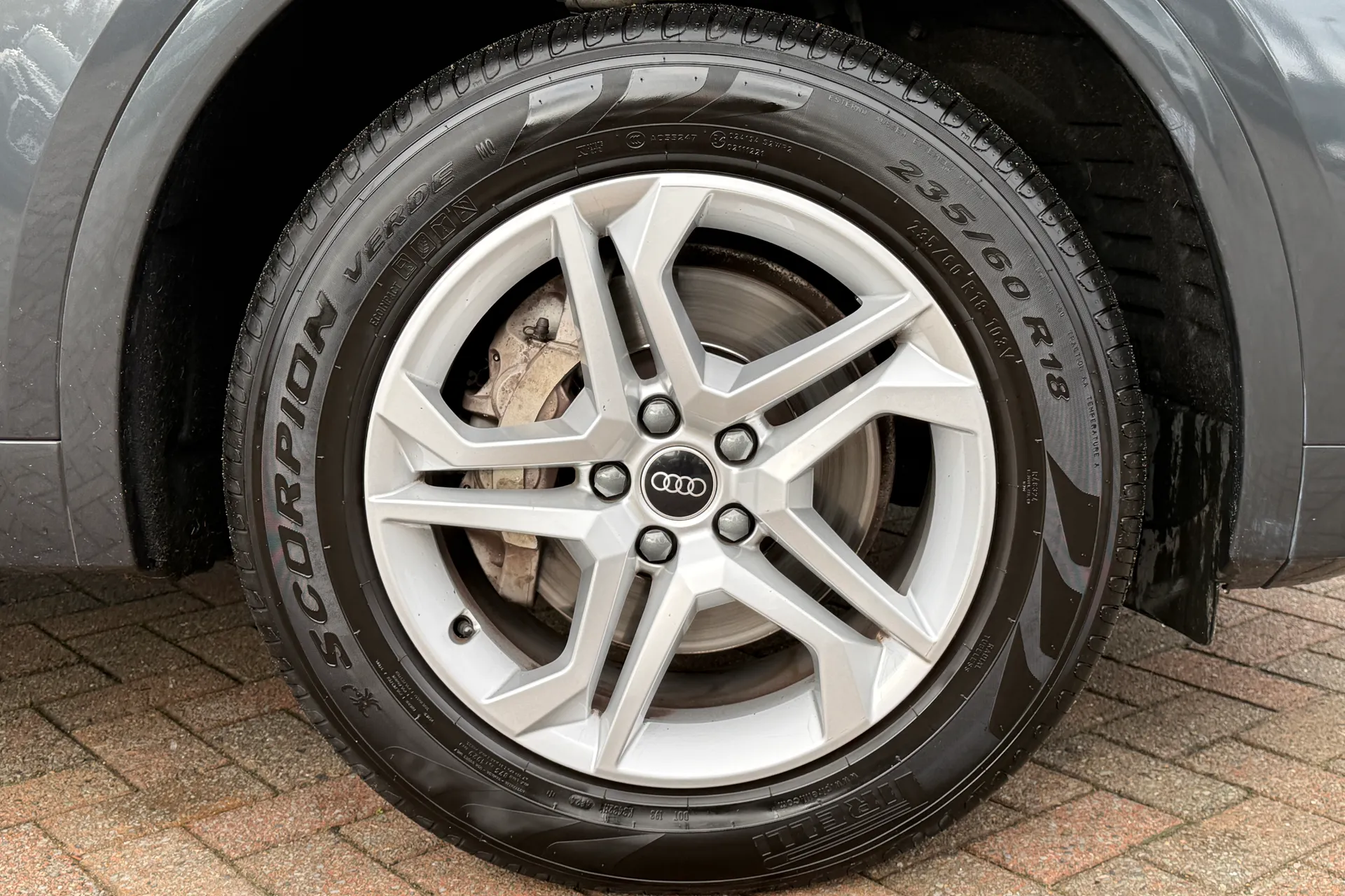 Audi Q5 thumbnail image number 45