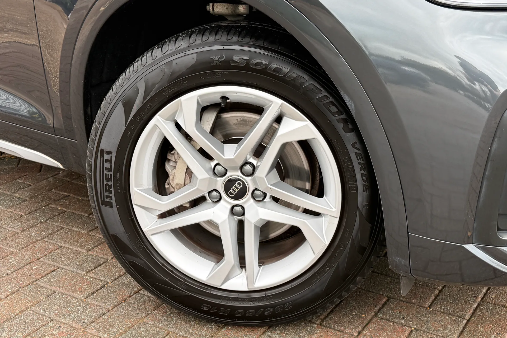 Audi Q5 thumbnail image number 8