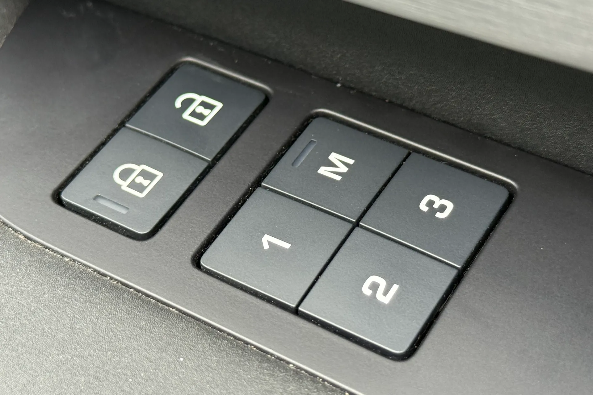 LAND ROVER DISCOVERY thumbnail image number 53