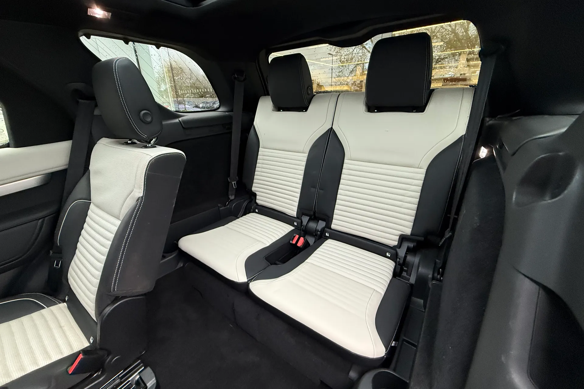 LAND ROVER DISCOVERY thumbnail image number 34