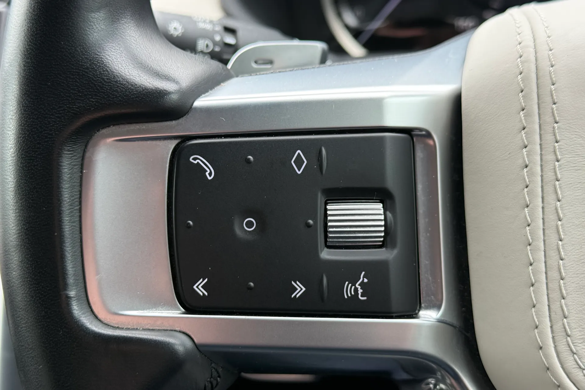 LAND ROVER DISCOVERY thumbnail image number 25