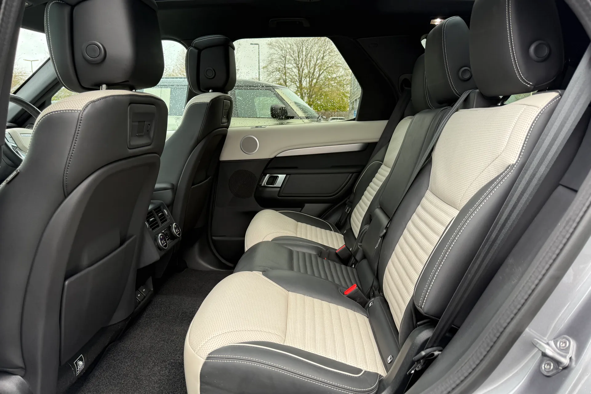 LAND ROVER DISCOVERY thumbnail image number 50