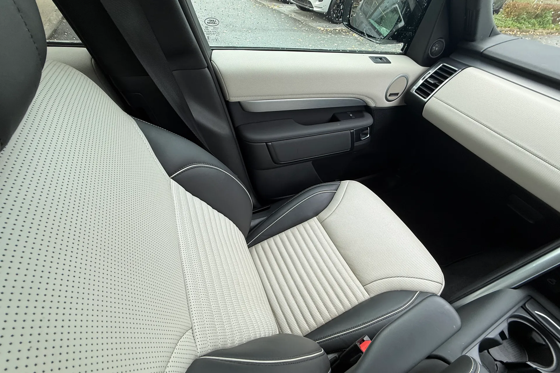 LAND ROVER DISCOVERY thumbnail image number 13