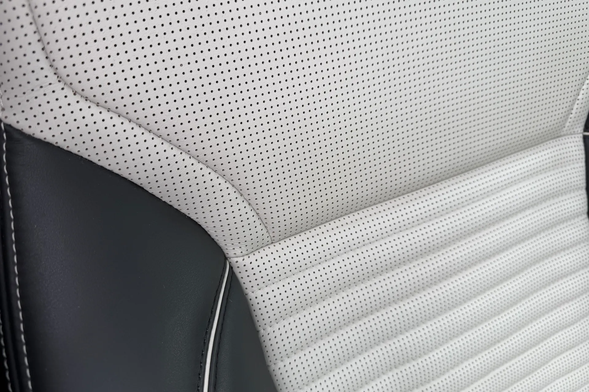 LAND ROVER DISCOVERY thumbnail image number 37