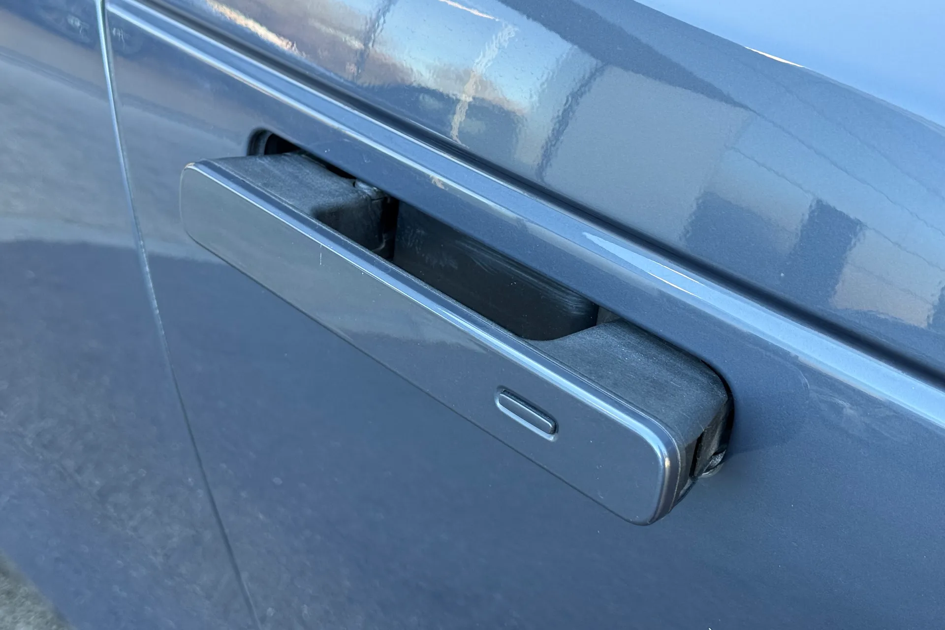 LAND ROVER RANGE ROVER VELAR thumbnail image number 38