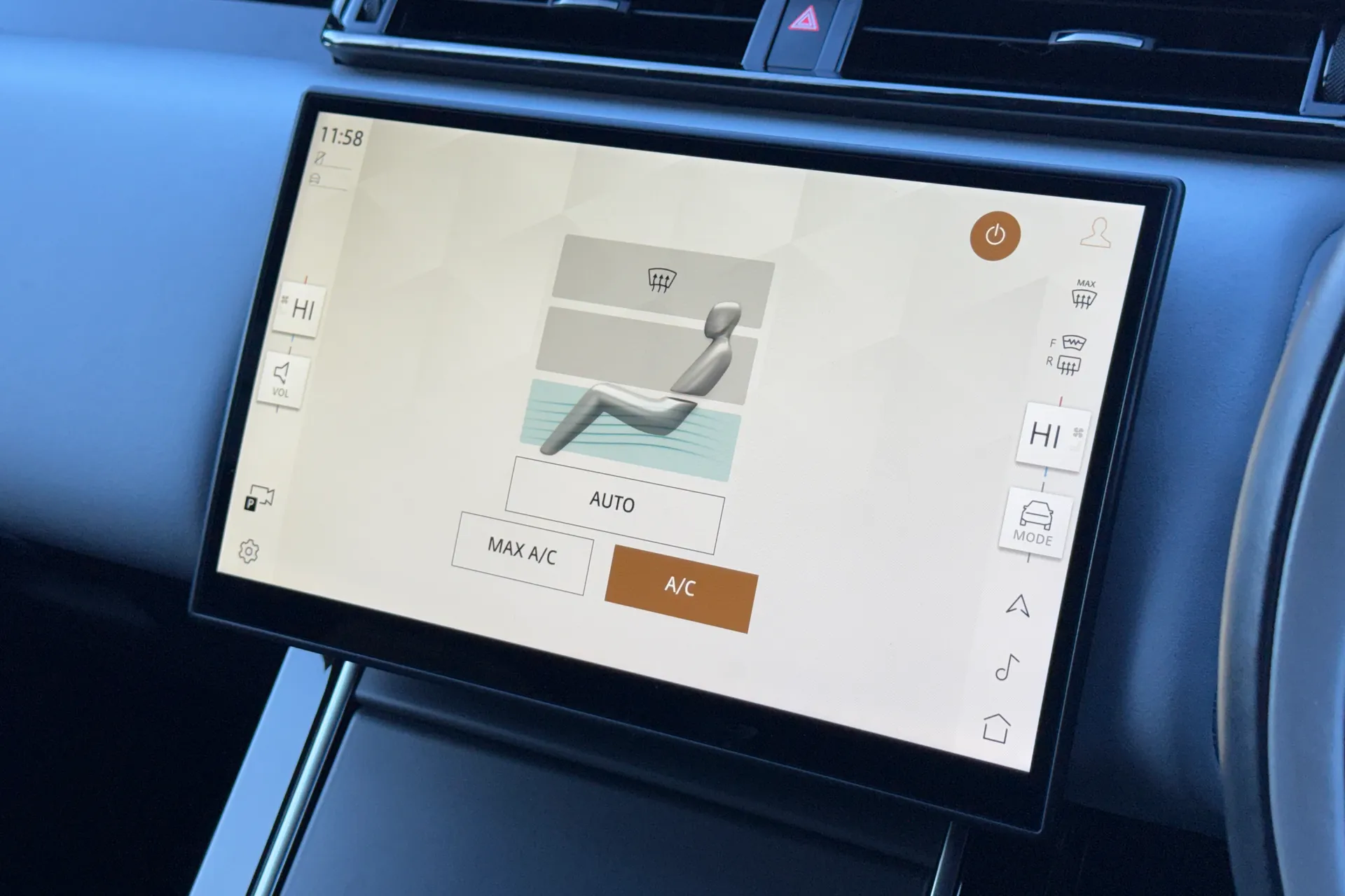 LAND ROVER RANGE ROVER VELAR thumbnail image number 17