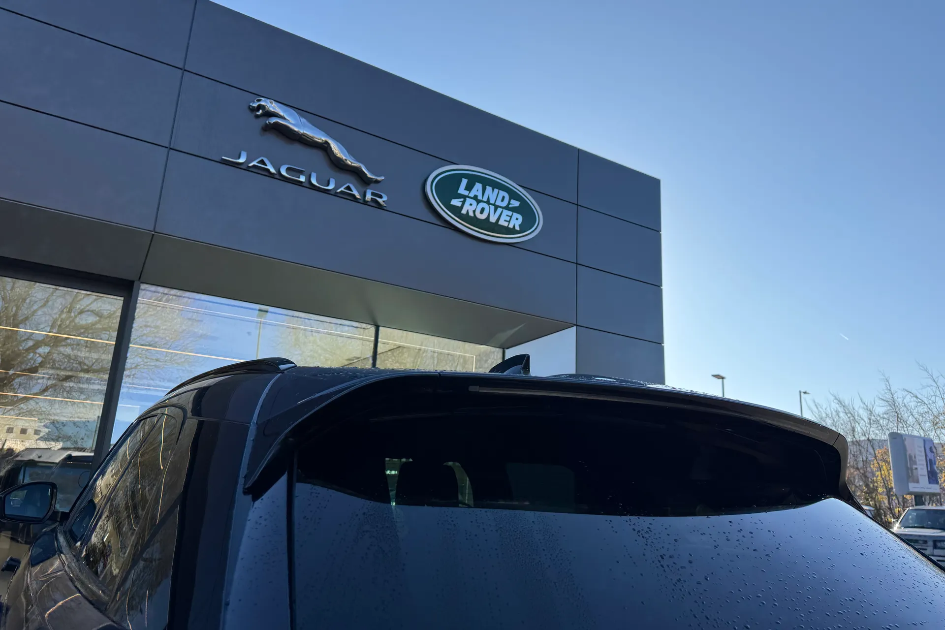 LAND ROVER RANGE ROVER VELAR thumbnail image number 33