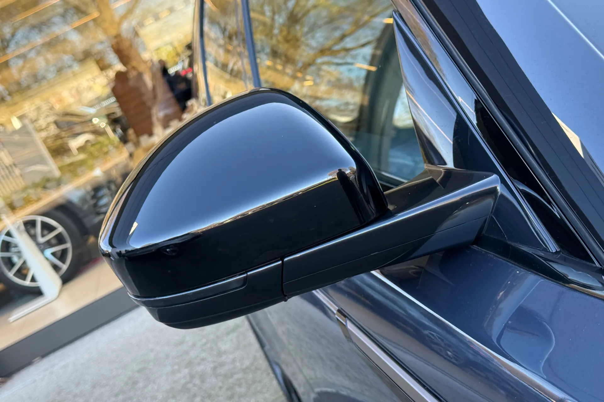 LAND ROVER RANGE ROVER VELAR thumbnail image number 53