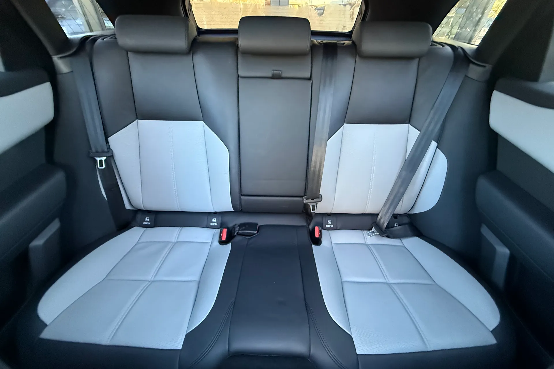 LAND ROVER RANGE ROVER VELAR thumbnail image number 11