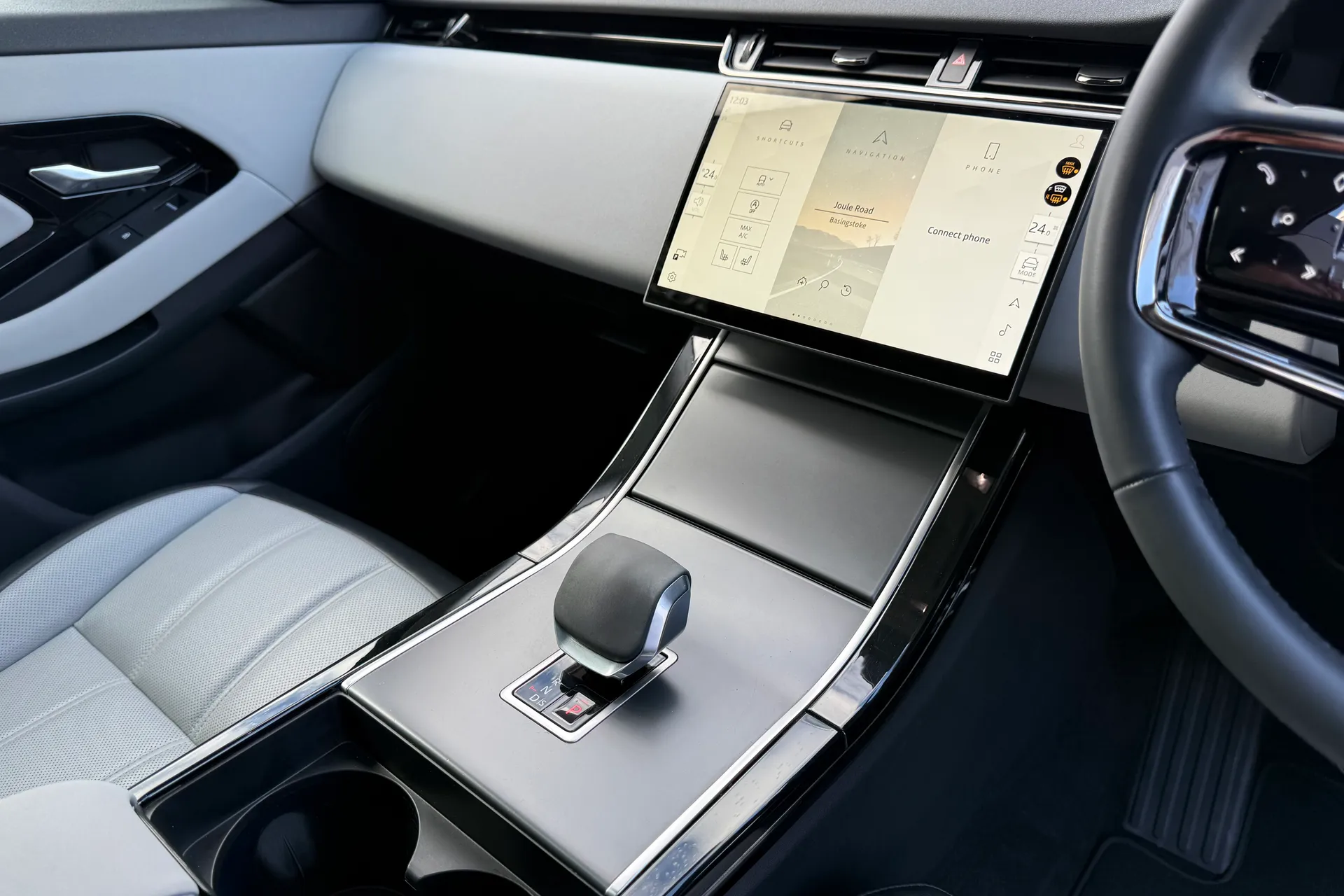 LAND ROVER RANGE ROVER EVOQUE thumbnail image number 19