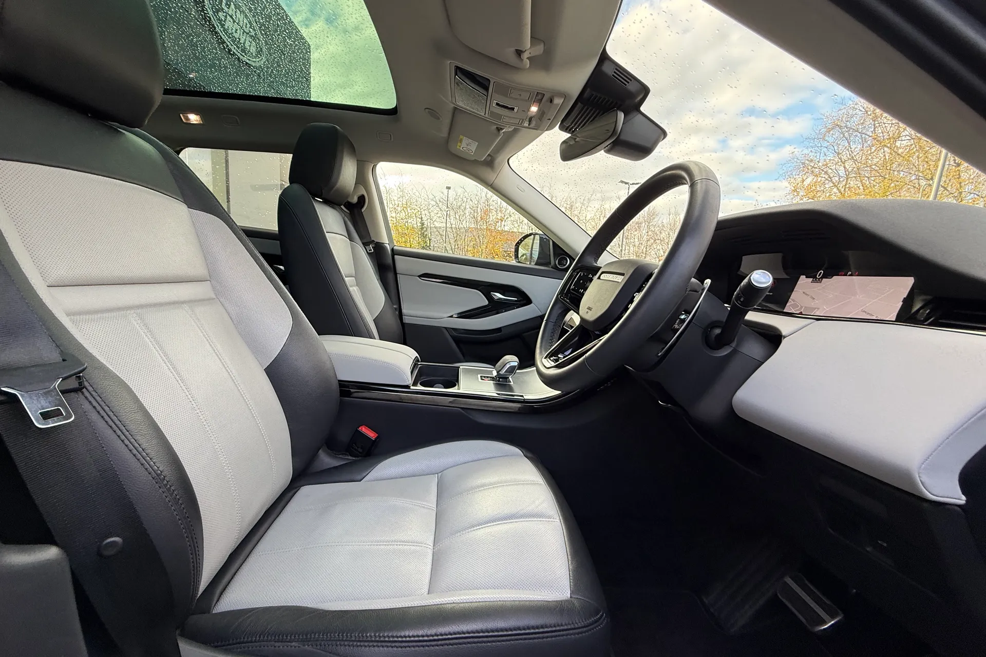 LAND ROVER RANGE ROVER EVOQUE thumbnail image number 9