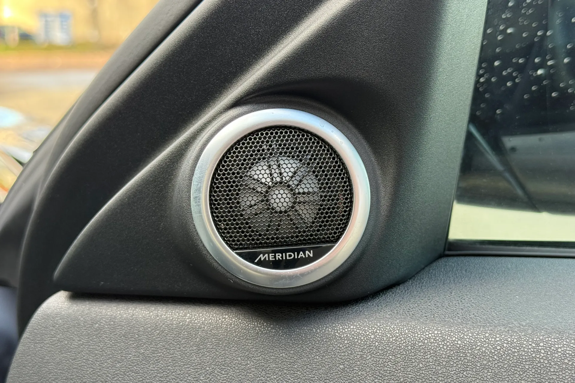 LAND ROVER RANGE ROVER EVOQUE thumbnail image number 21