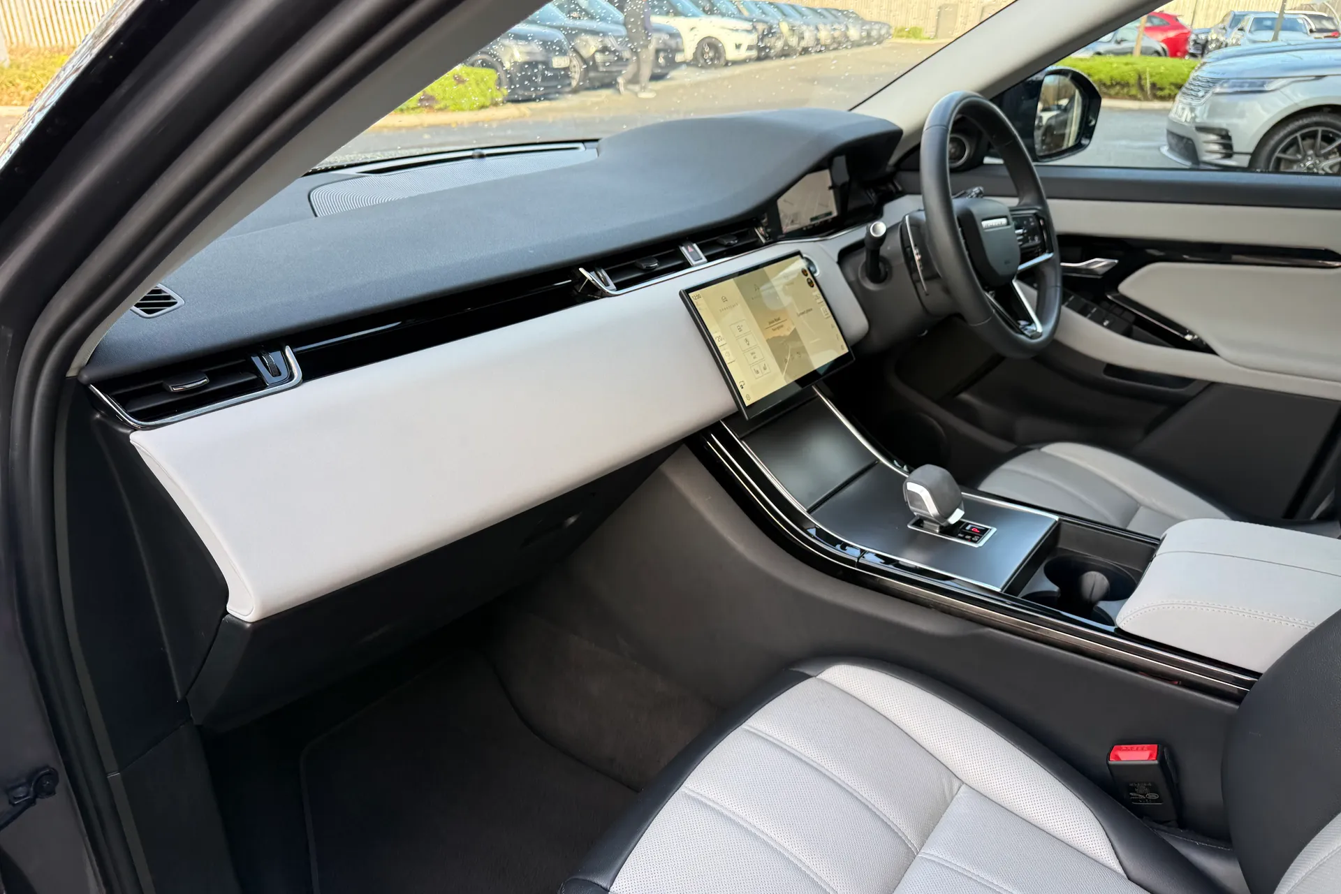 LAND ROVER RANGE ROVER EVOQUE thumbnail image number 47