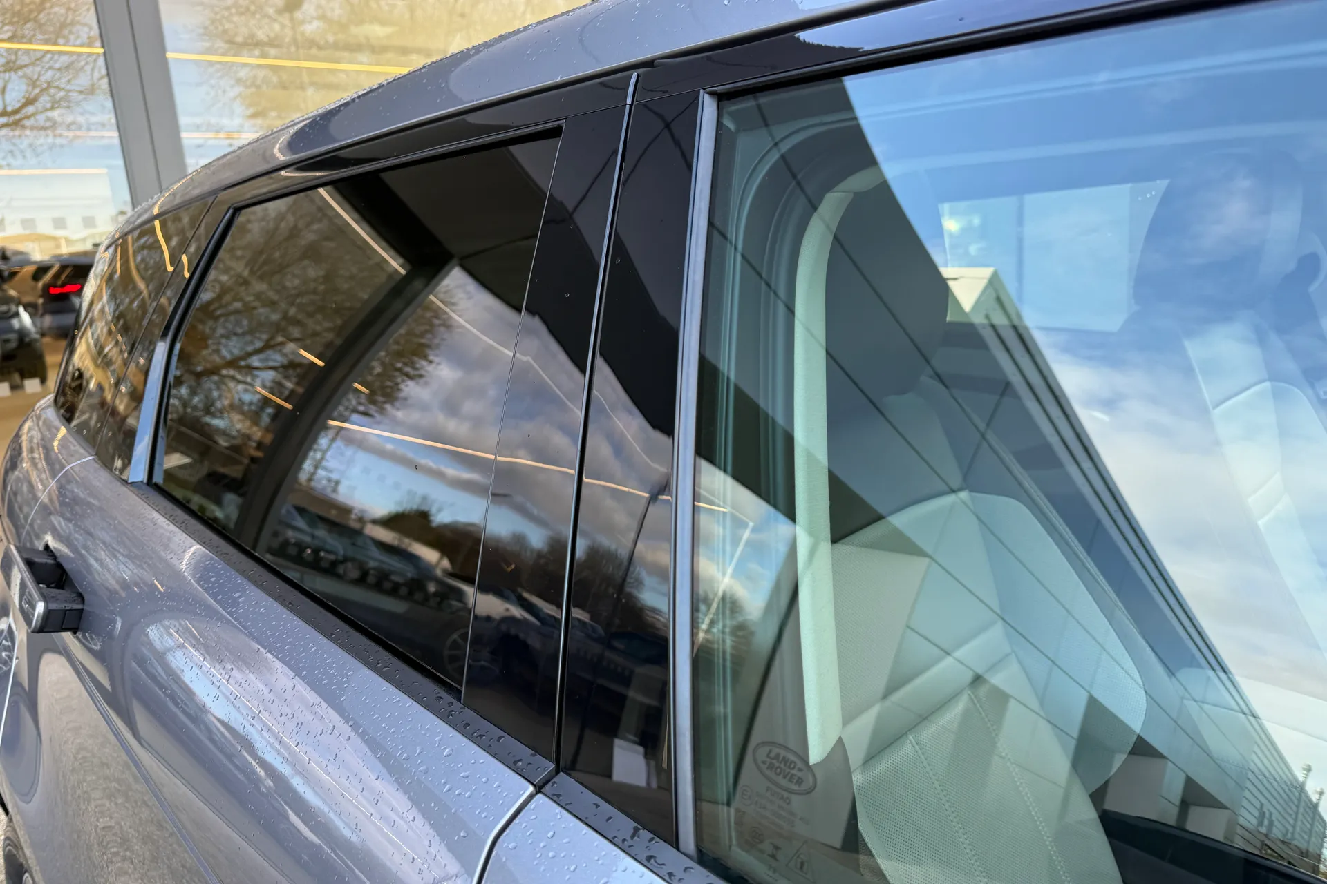 LAND ROVER RANGE ROVER EVOQUE thumbnail image number 24