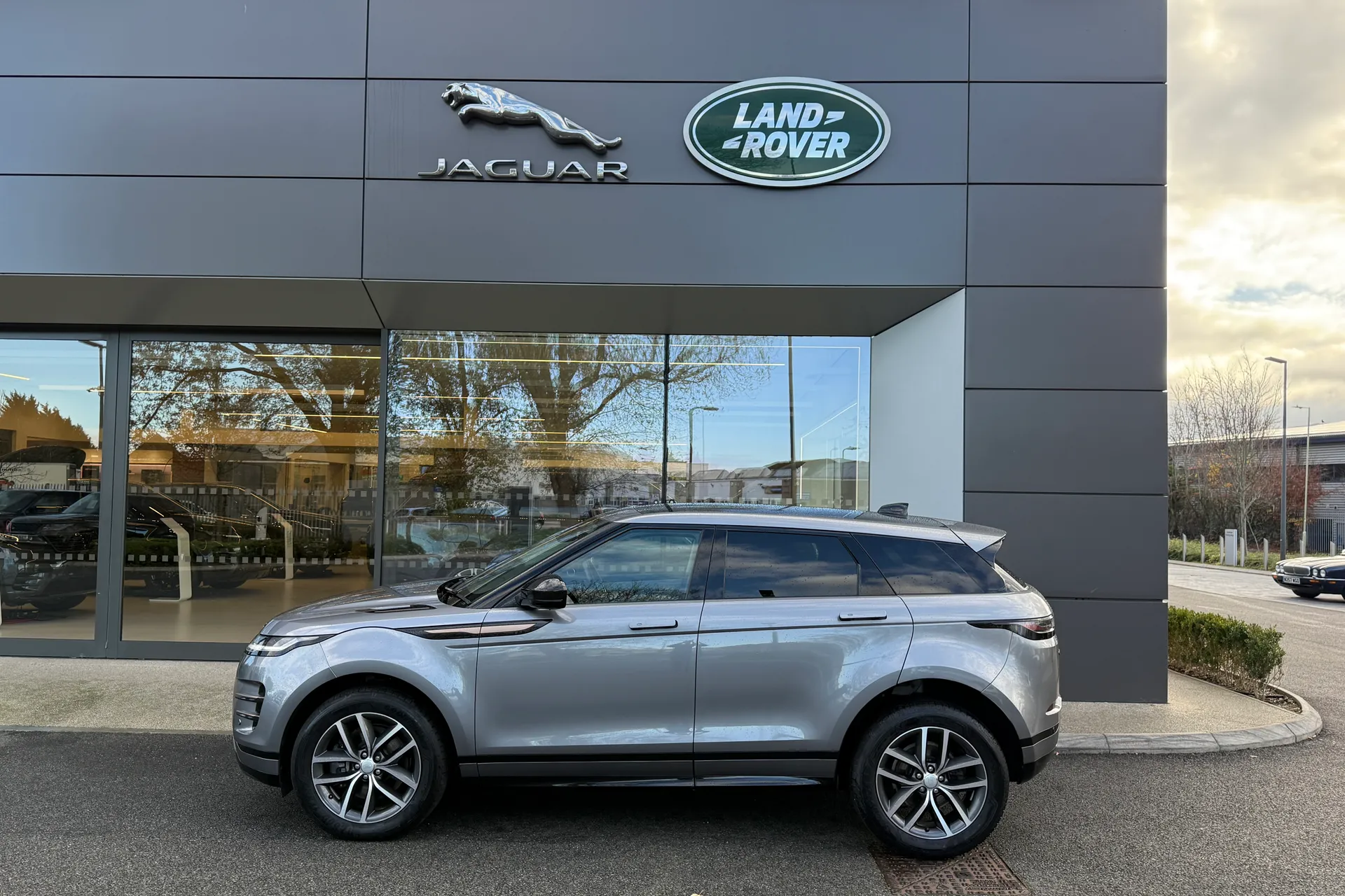 LAND ROVER RANGE ROVER EVOQUE thumbnail image number 26