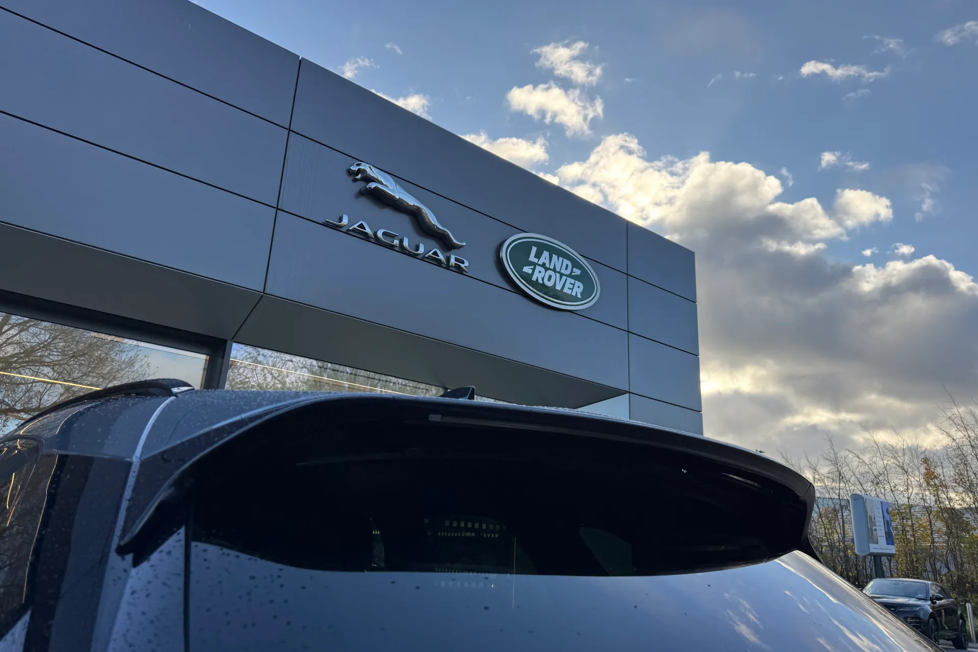 LAND ROVER RANGE ROVER VELAR thumbnail image number 33