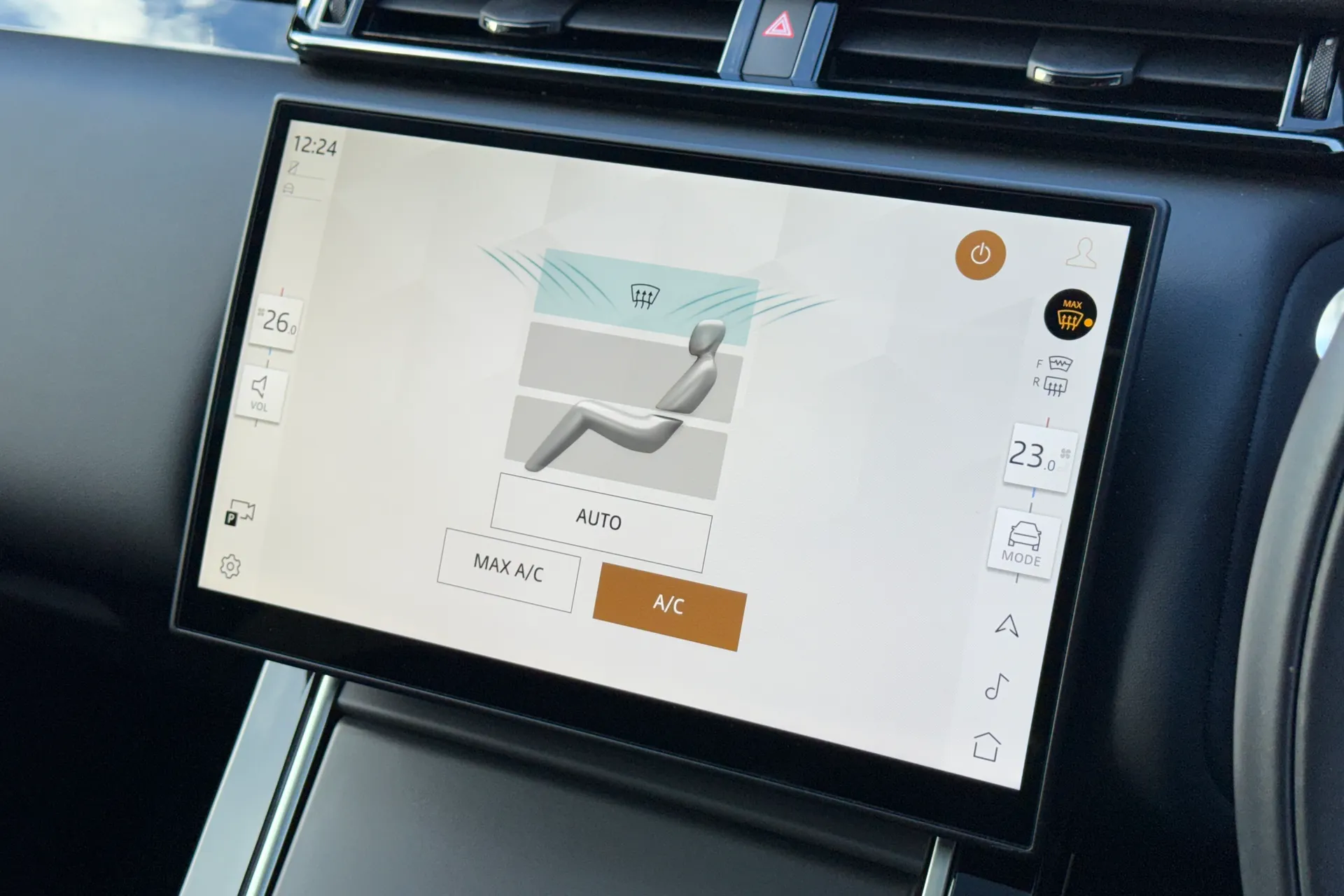 LAND ROVER RANGE ROVER VELAR thumbnail image number 18