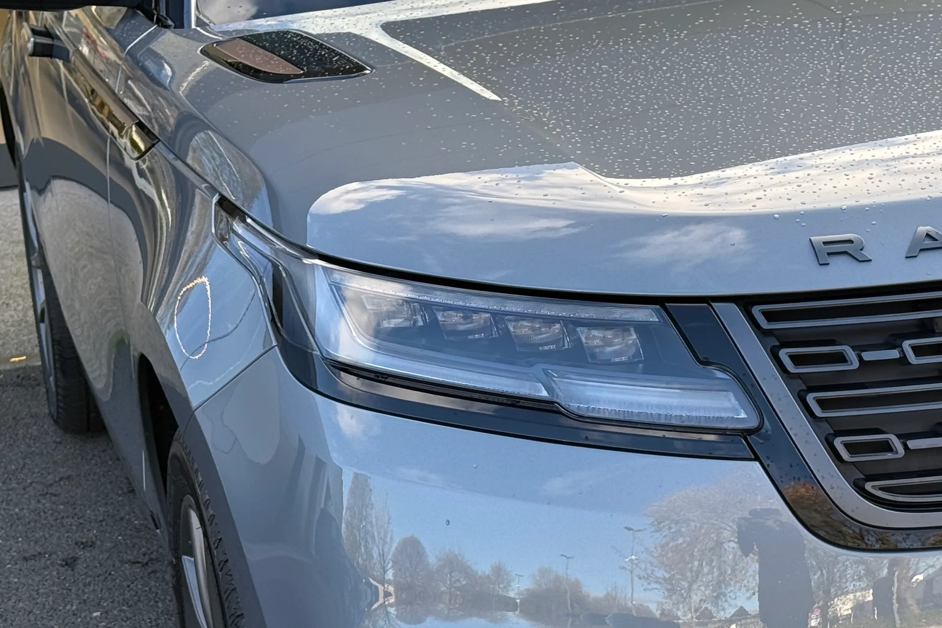 LAND ROVER RANGE ROVER VELAR thumbnail image number 54