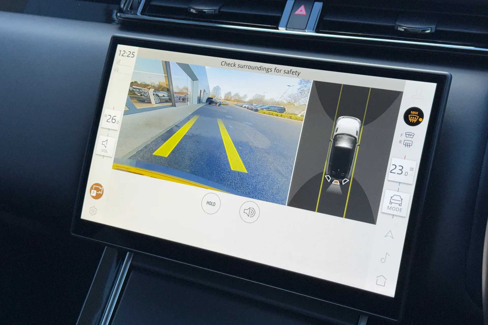 LAND ROVER RANGE ROVER VELAR thumbnail image number 4