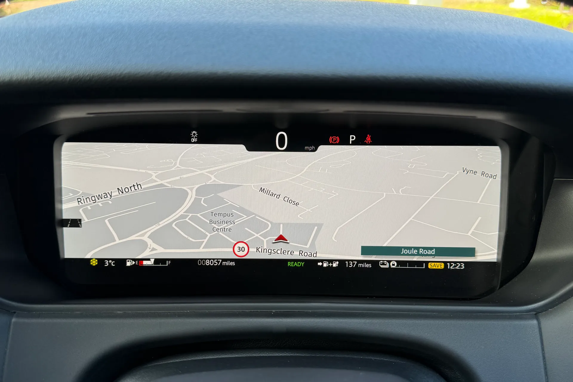 LAND ROVER RANGE ROVER VELAR thumbnail image number 23