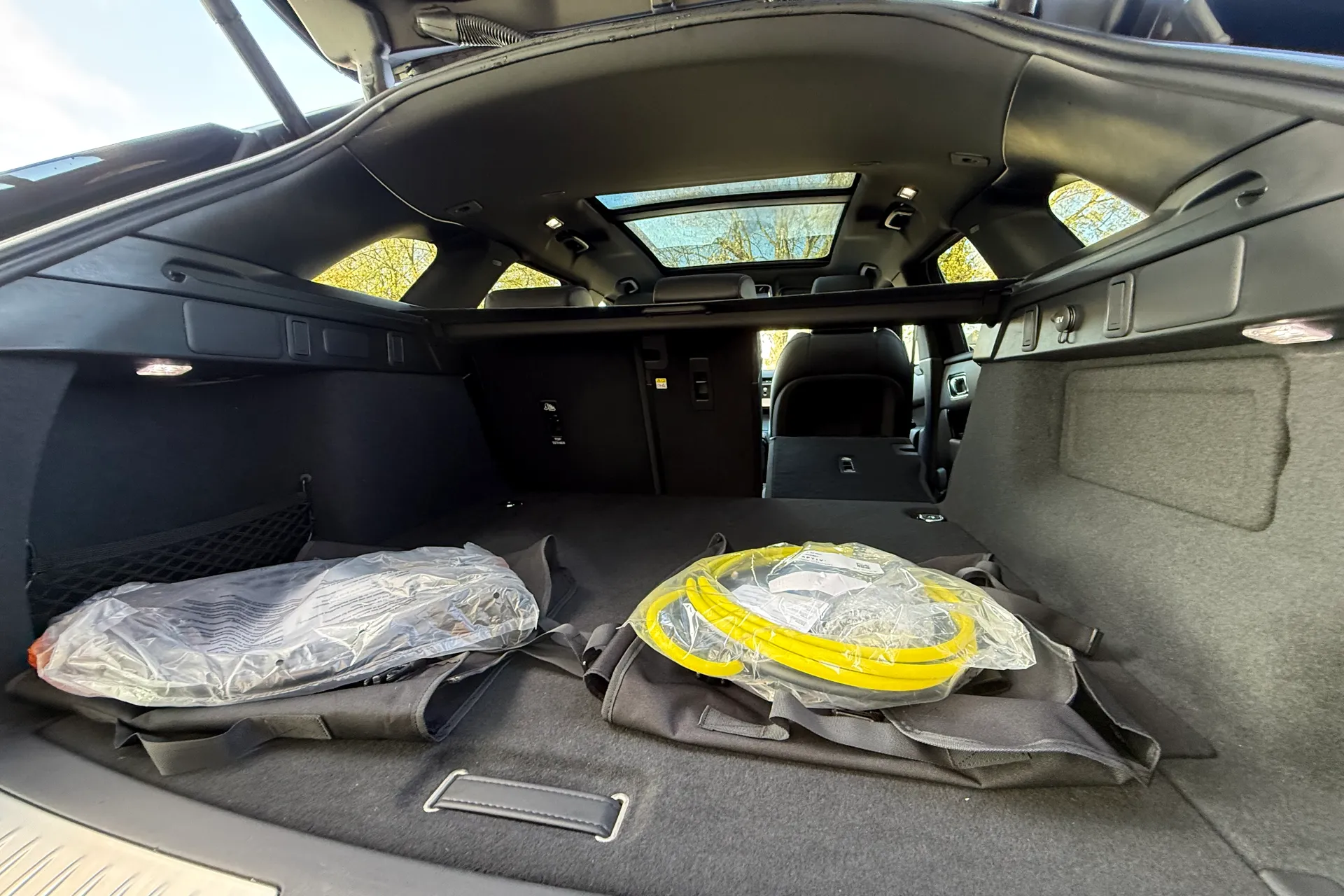 LAND ROVER RANGE ROVER VELAR thumbnail image number 44