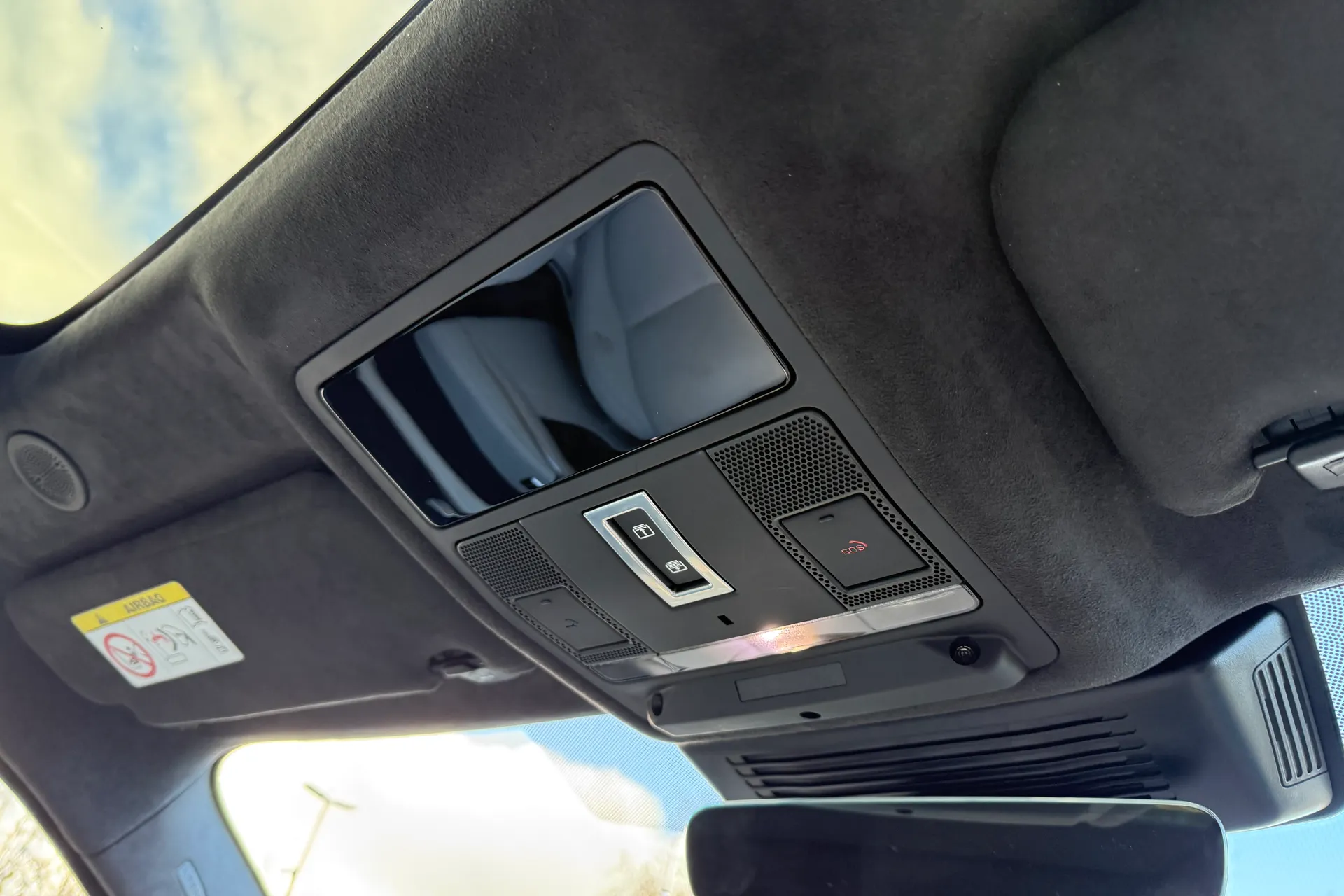 Jaguar F-PACE thumbnail image number 49