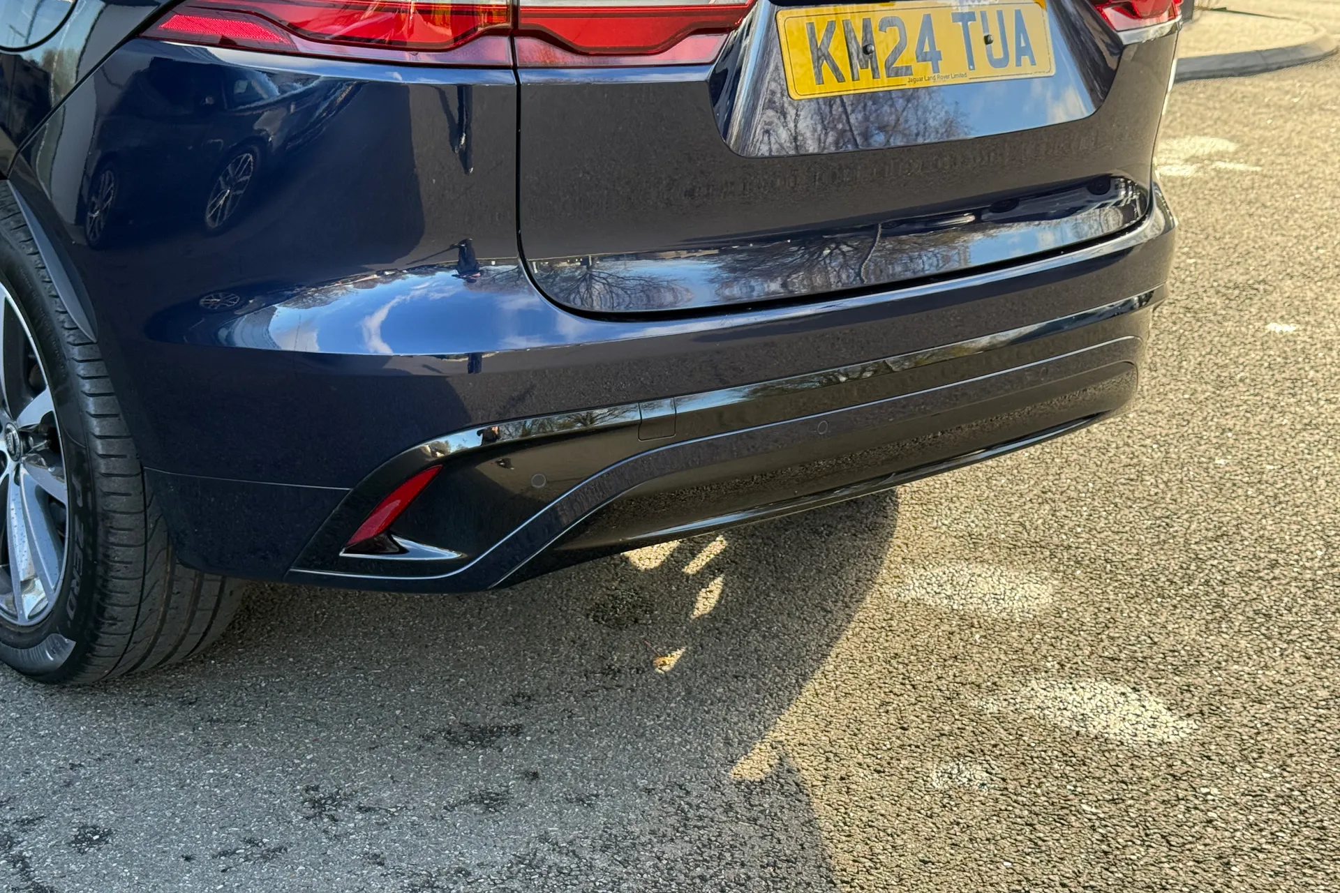 Jaguar F-PACE thumbnail image number 54