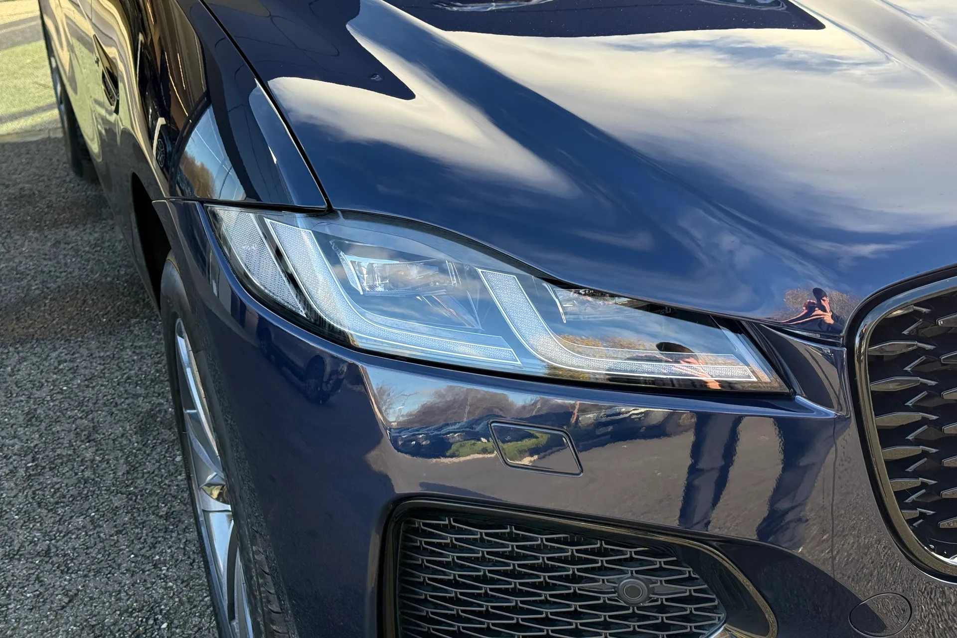 Jaguar F-PACE thumbnail image number 51